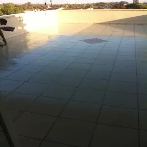 איטום מרפסות מרוצפות