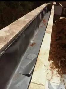 איטום אדניות ביריעות PVC
